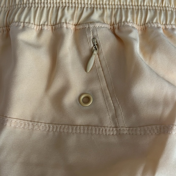 Very cute yellow shorts from Old Navy active. - Picture 3 of 6